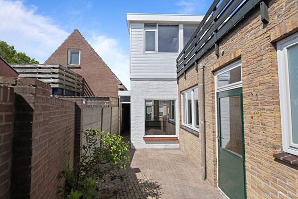 Medium property photo - De Ruijterstraat 2, 1782 RK Den Helder